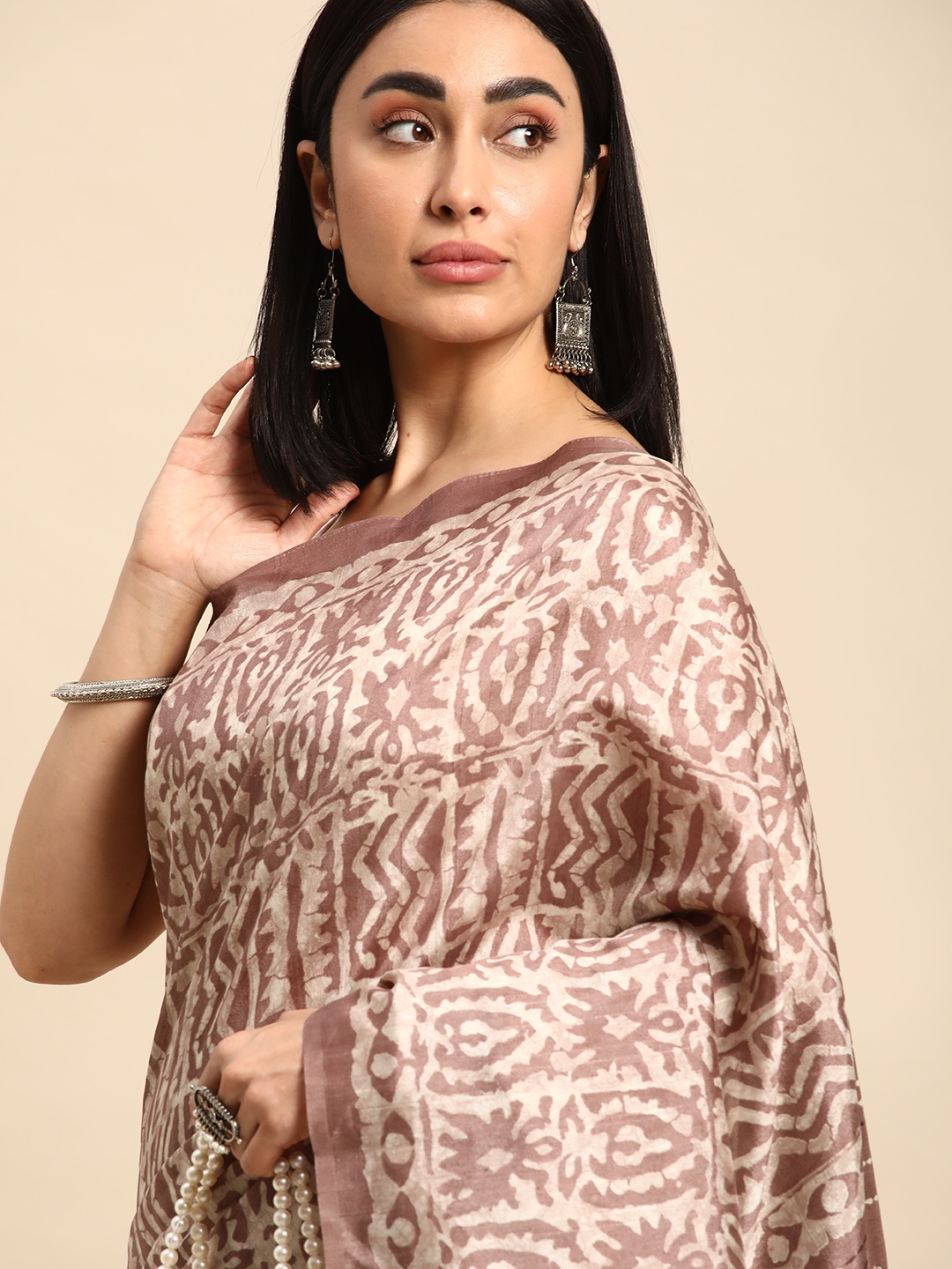 

Kalyan Silks Ethnic Motifs Pure Silk Tussar Saree, Brown