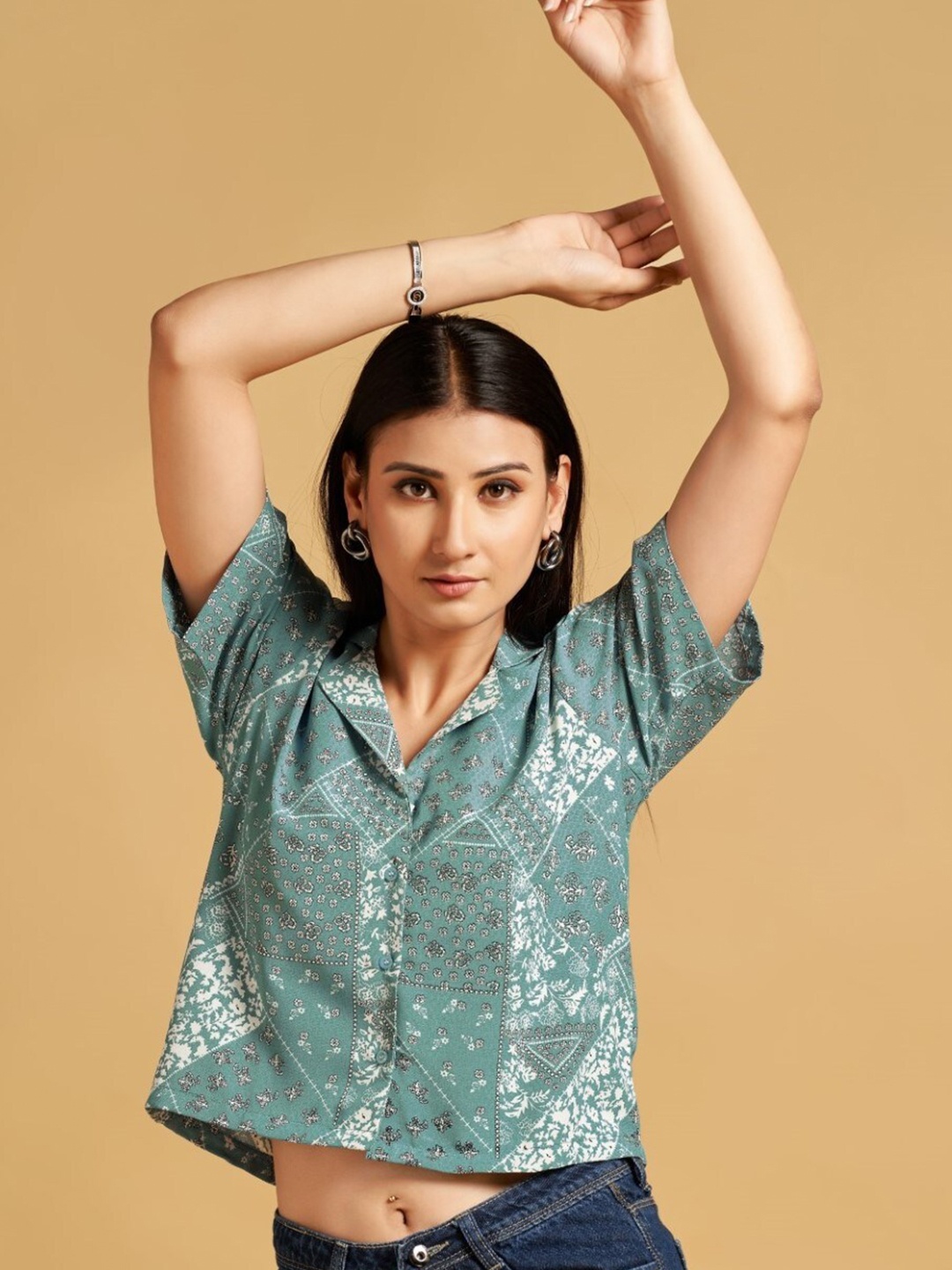 

HOUSE OF MIRA Standard Tailored Fit Floral Printed Casual Shirt, Green
