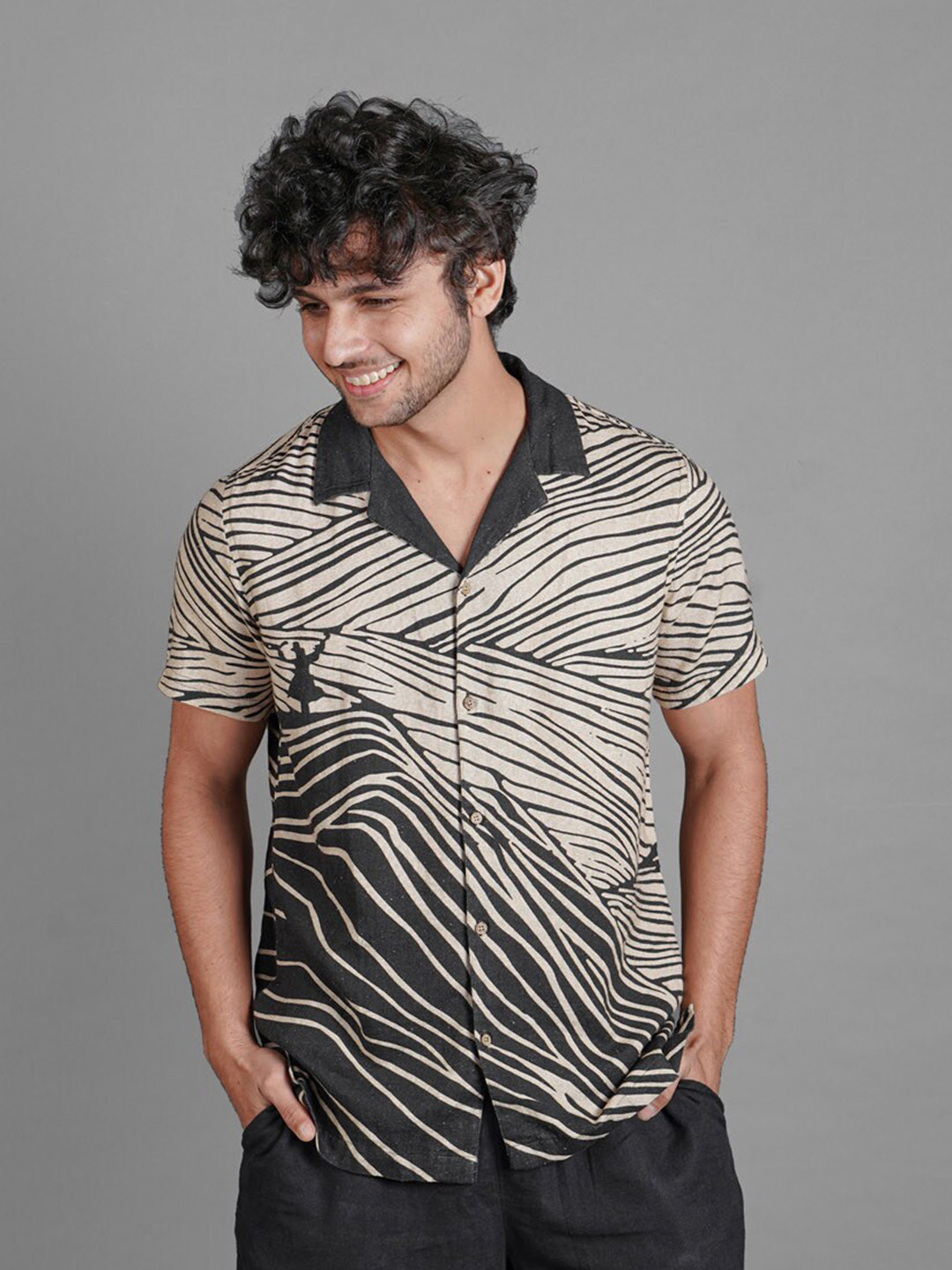 

BOMBAY TROOPER Classic Abstract Printed Cuban Collar Linen Casual Shirt, Black