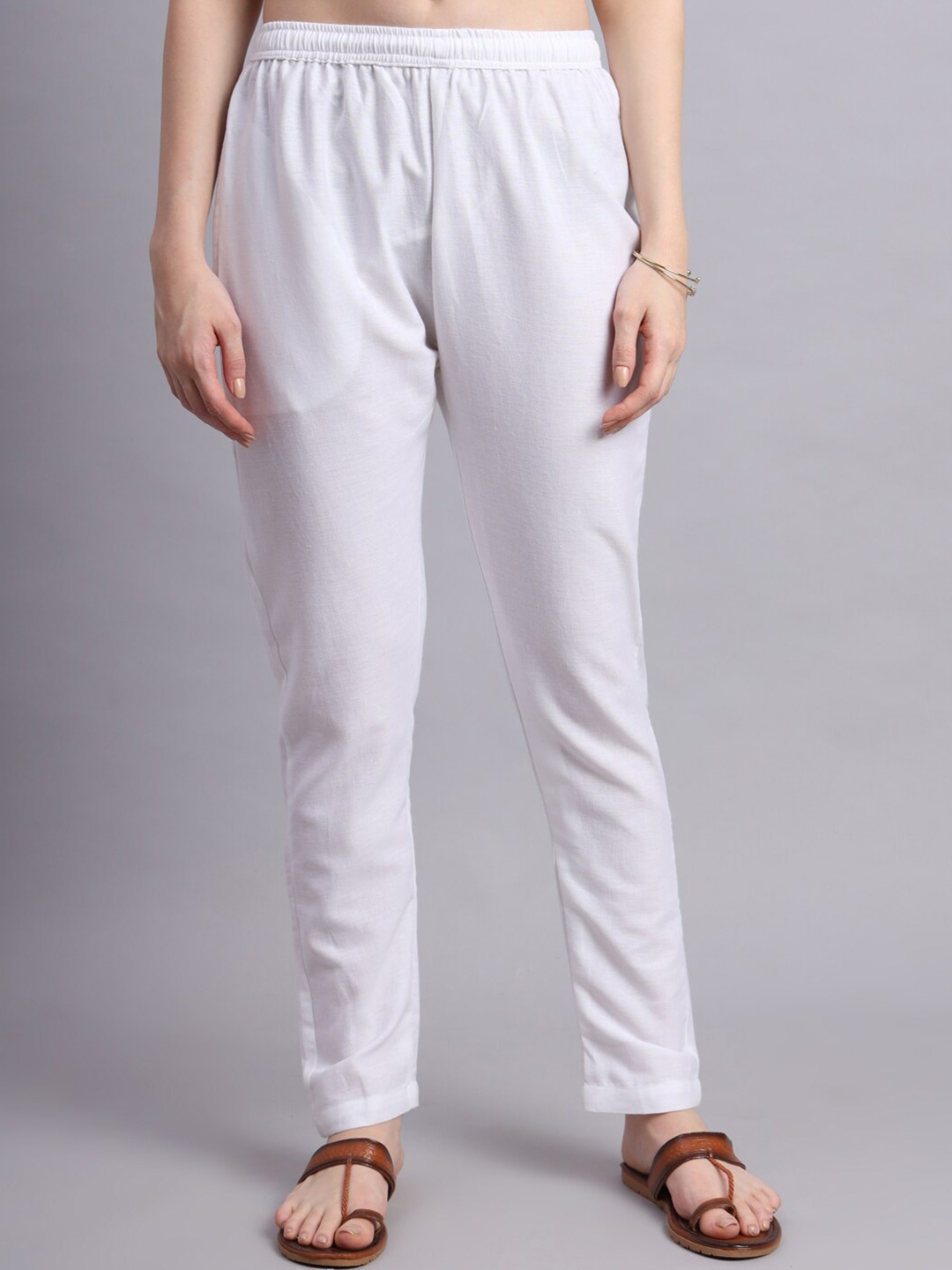 

Vastraa Fusion Women Straight Fit Mid-Rise Pure Cotton Trousers, White