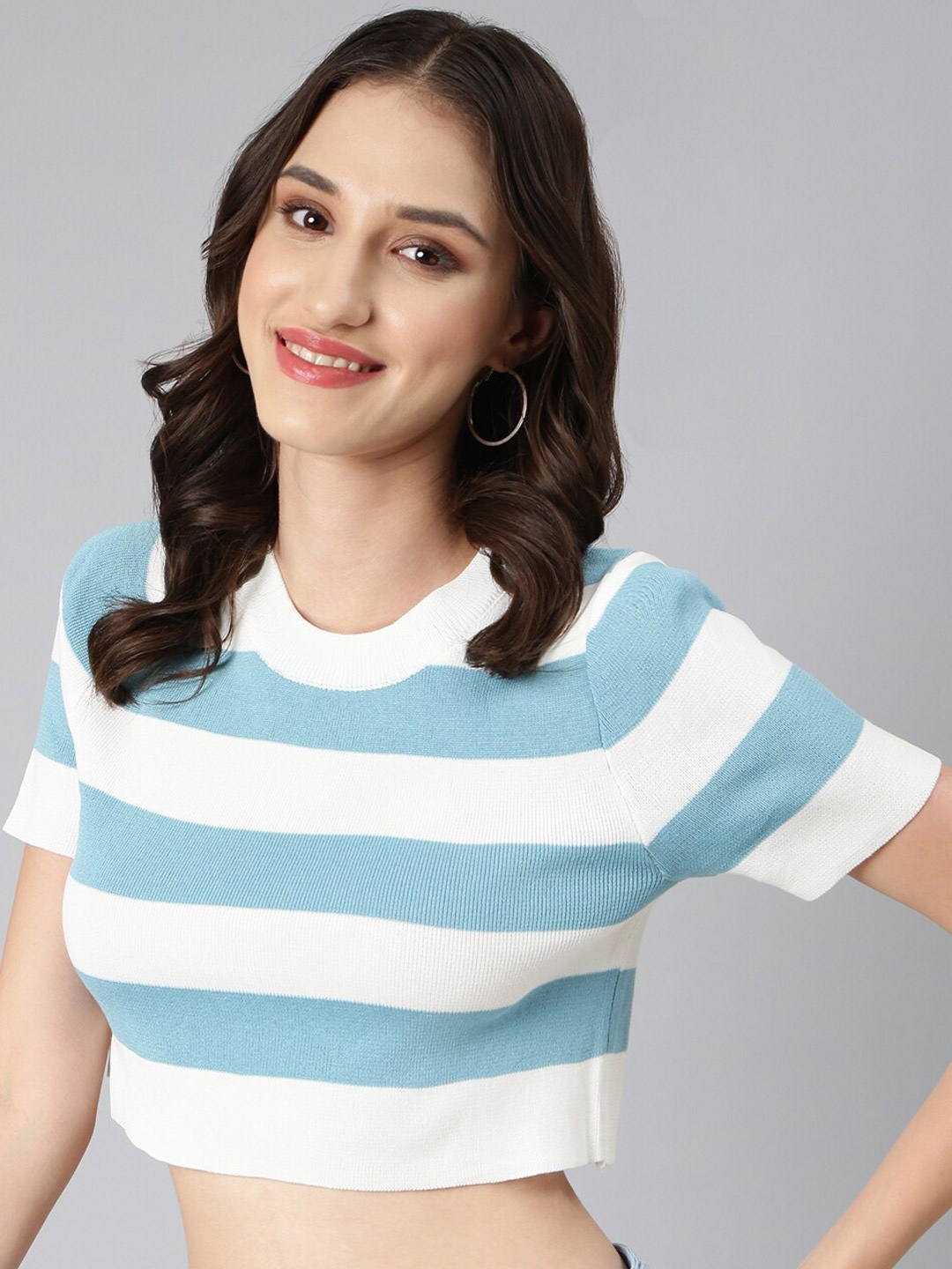 

SHOWOFF Striped Round Neck Casual Crop Top, White