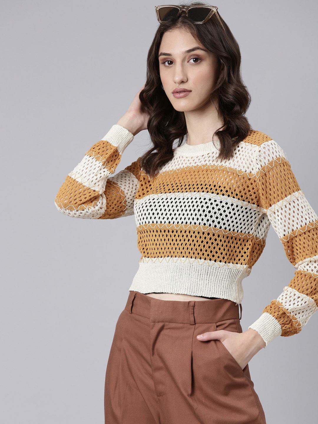 

SHOWOFF Self Design Round Neck Knits Regular Crop Top, Cream