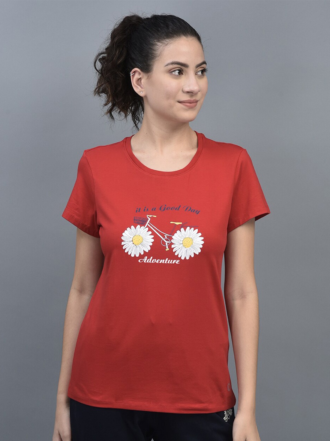 

Dollar Graphic Printed Rapid Dry Slim Fit Sports T-shirt, Red