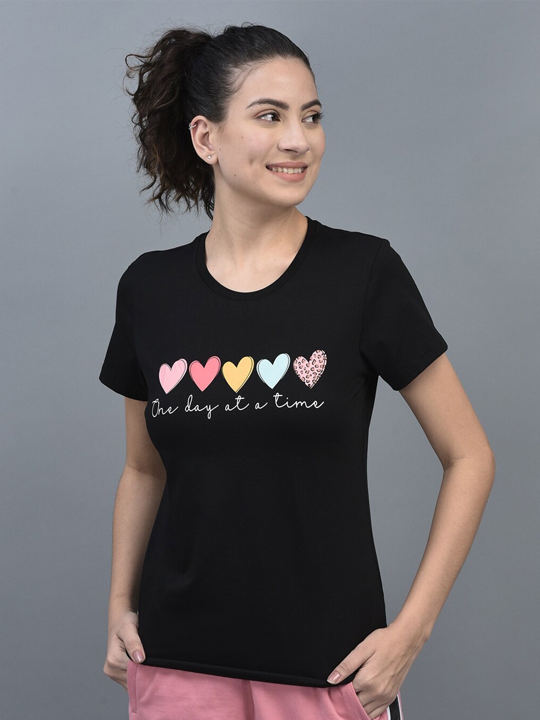 

Dollar Typography Printed Slim Fit Rapid-Dry Slim Fit Sports T-shirt, Black