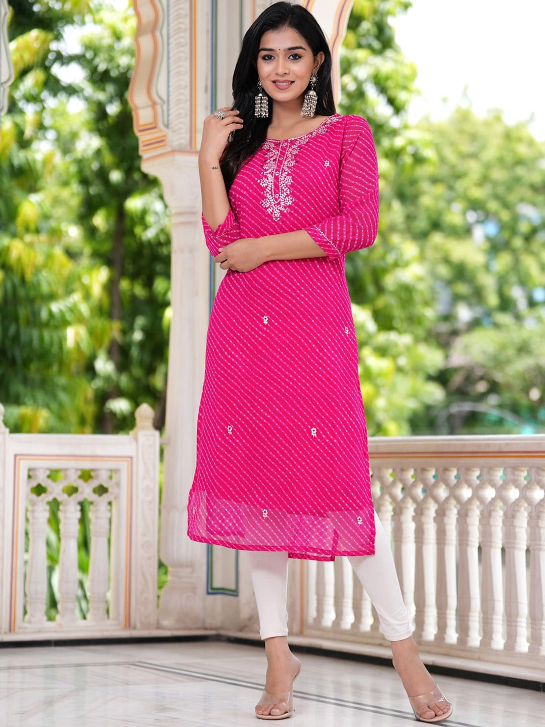 

PIROH Yoke Design Embroidered Gotta Patti Pure Georgette Kurta, Pink