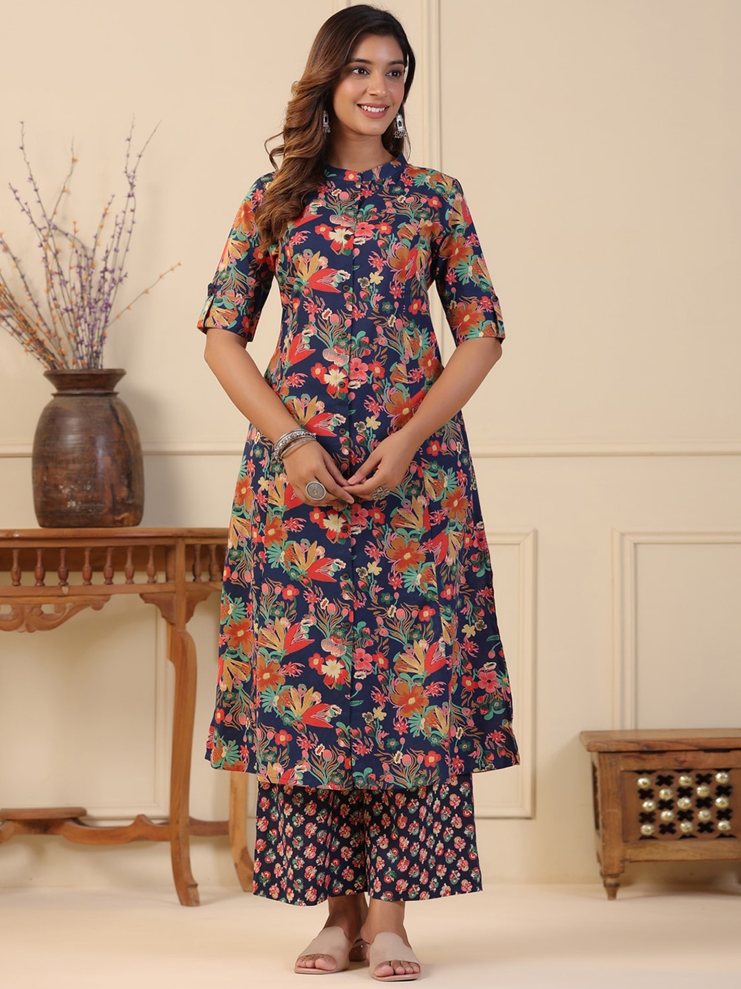 

PIROH Floral Printed Mandarin Collar Pure Cotton A-Line Kurta With Palazzos, Blue