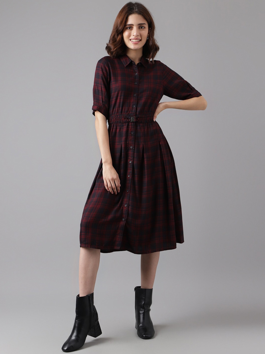 

Latin Quarters Checked Shirt Collar Cuffed Sleeves Smocked Detailed Shirt Midi Dress, Red