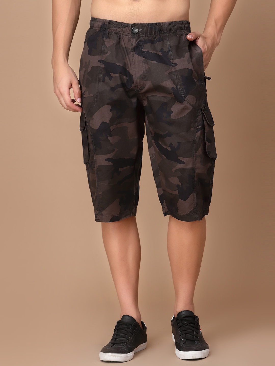 

SAPPER Men Mid-Rise Camouflage Printed Casual Cotton Cargo Shorts, Black