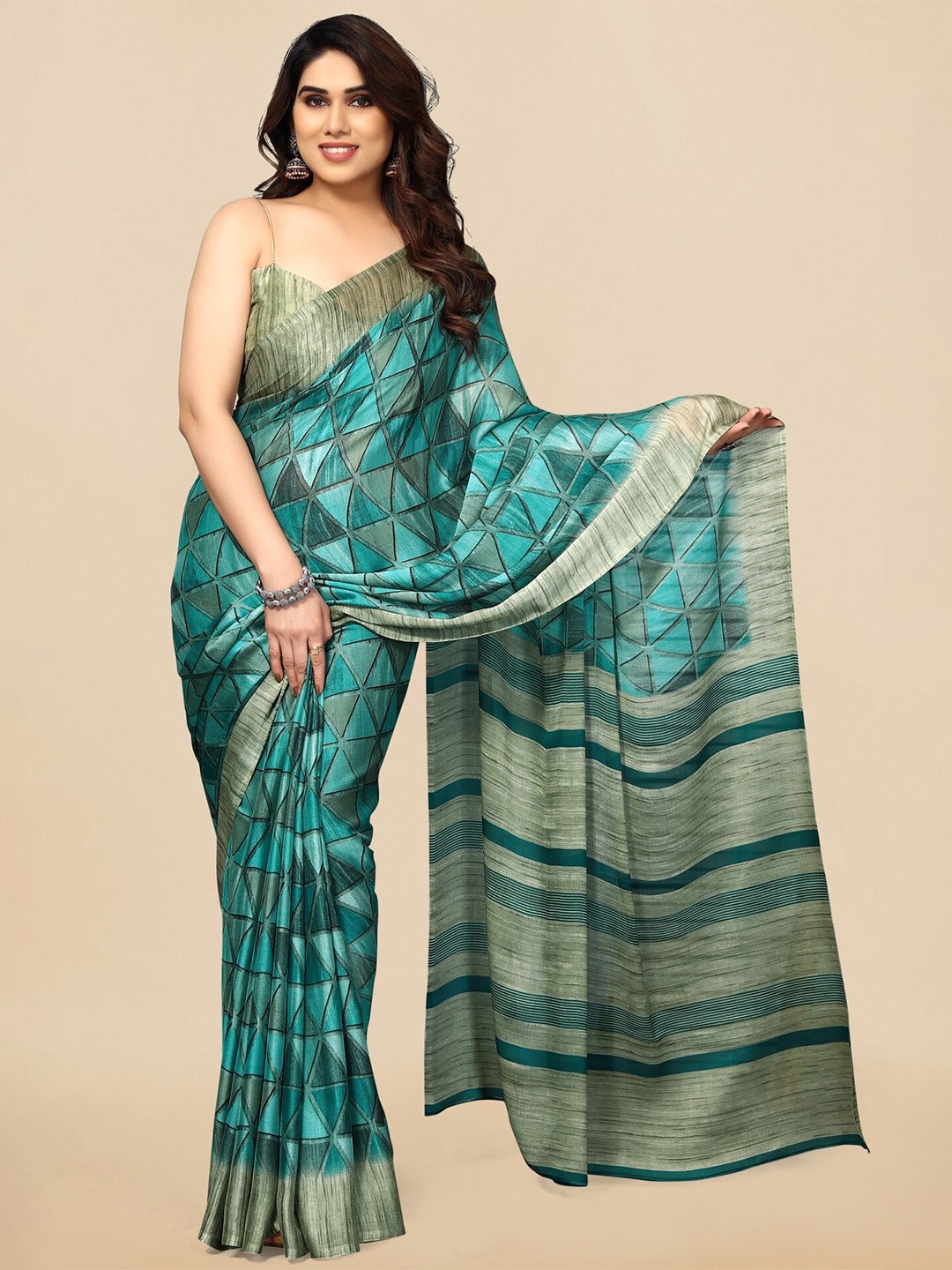 

KALINI Geometric Printed Saree, Turquoise blue