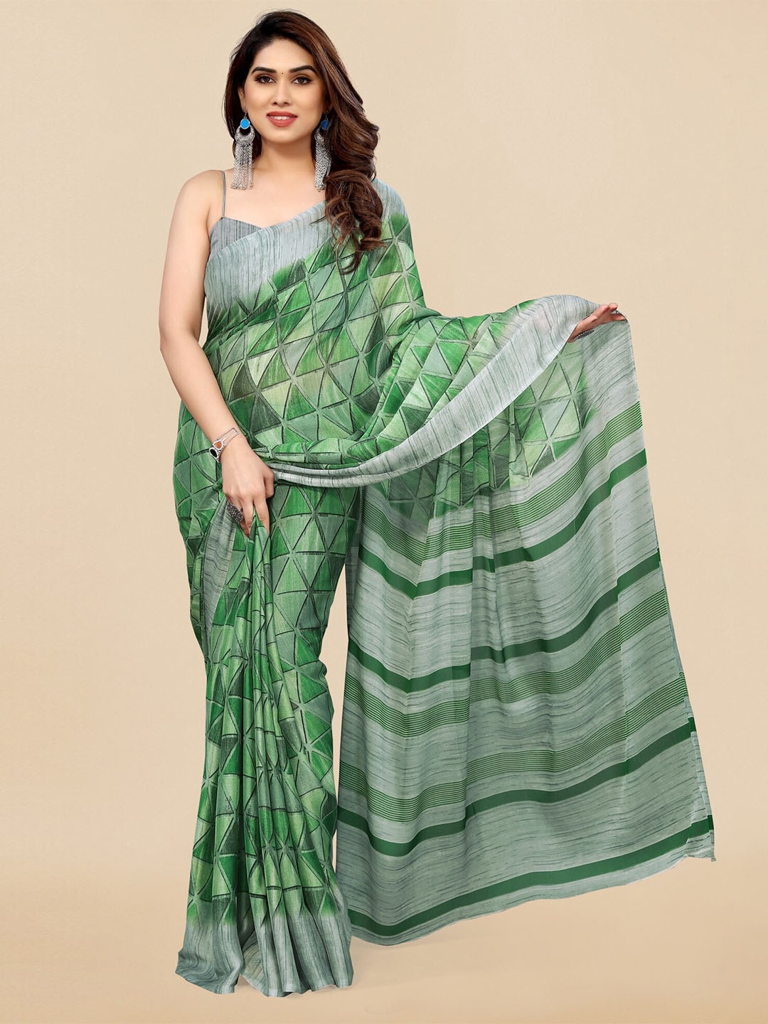 

KALINI Geometric Printed Saree, Green