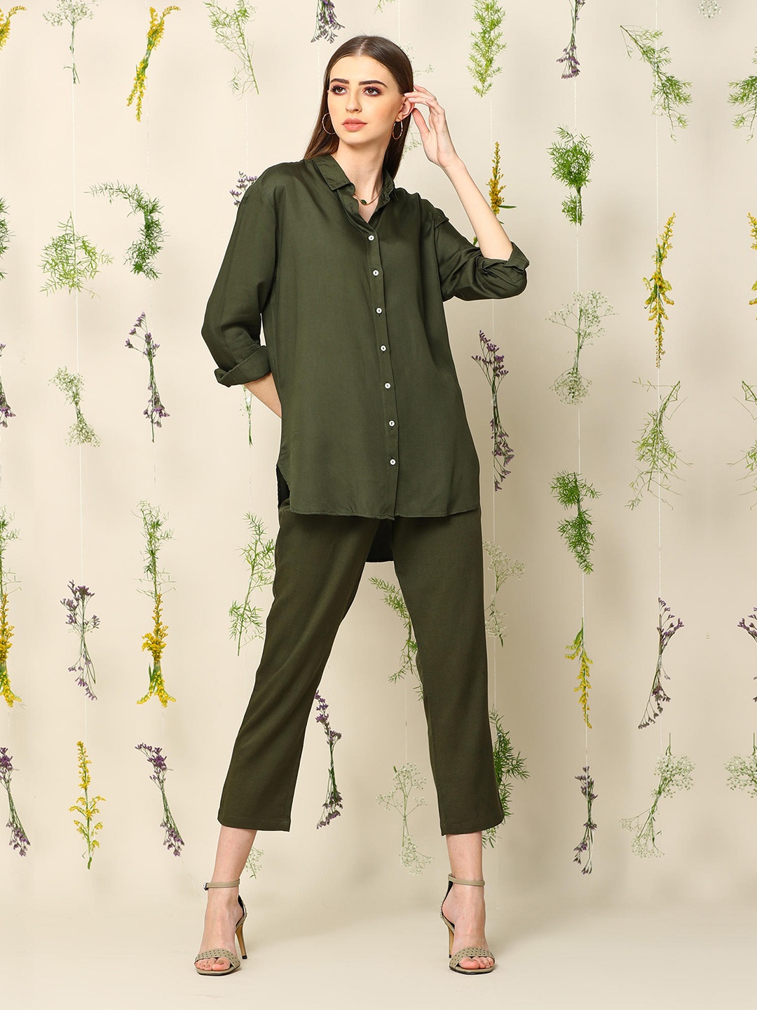 

Saltpetre Classic Opaque High-Low Casual Shirt, Olive