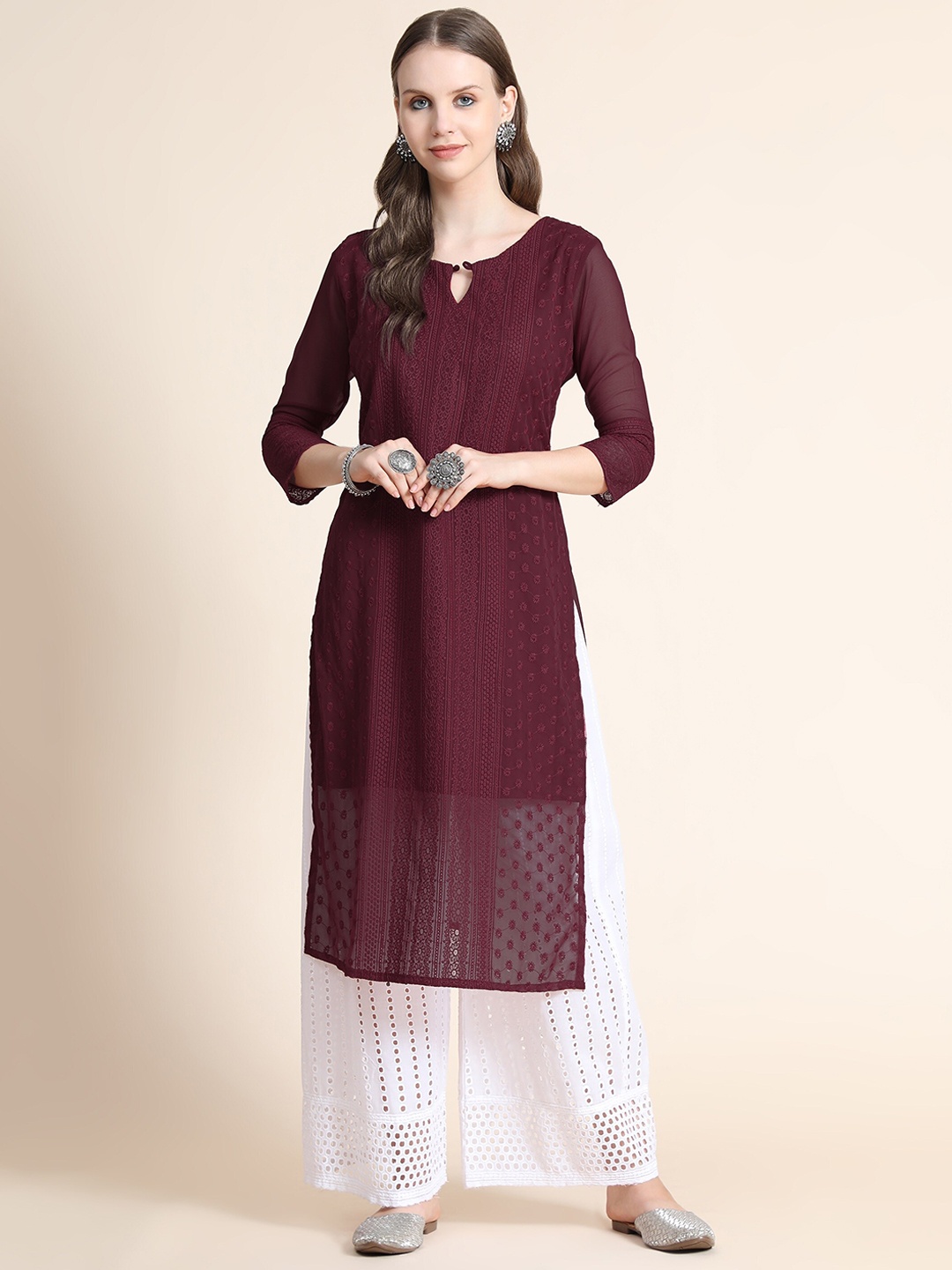 

BLACK SCISSOR Ethnic Motifs Embroidered Keyhole Neck Straight Kurta, Maroon