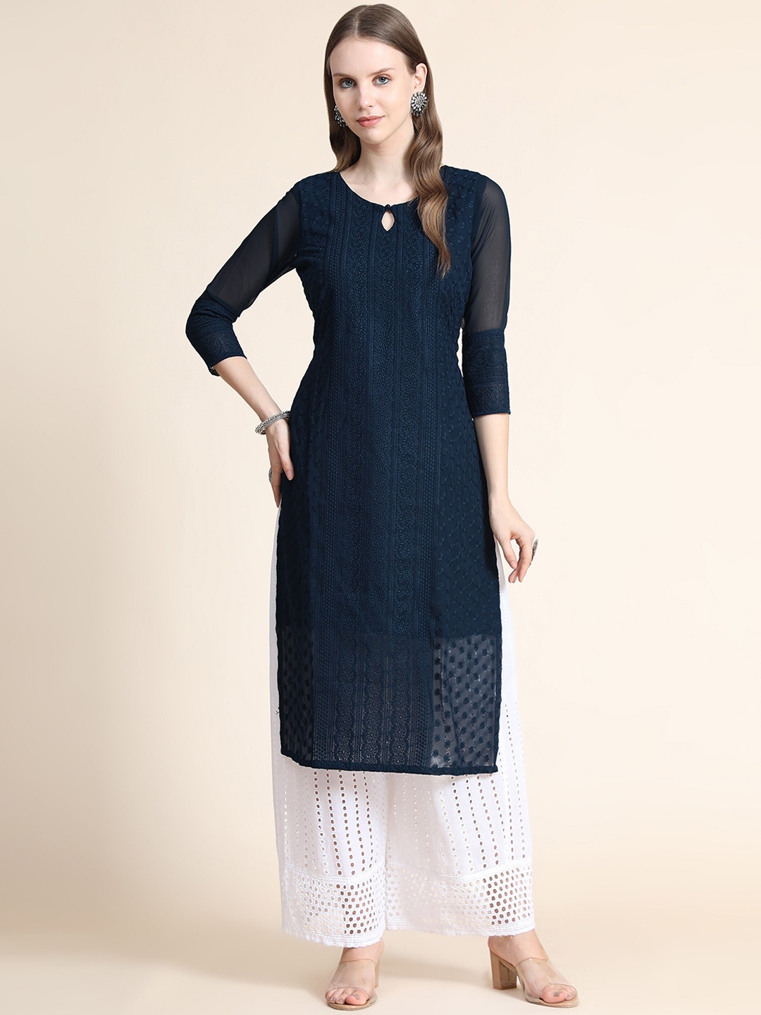 

BLACK SCISSOR Floral Embroidered Keyhole Neck Chikankari Kurta, Teal