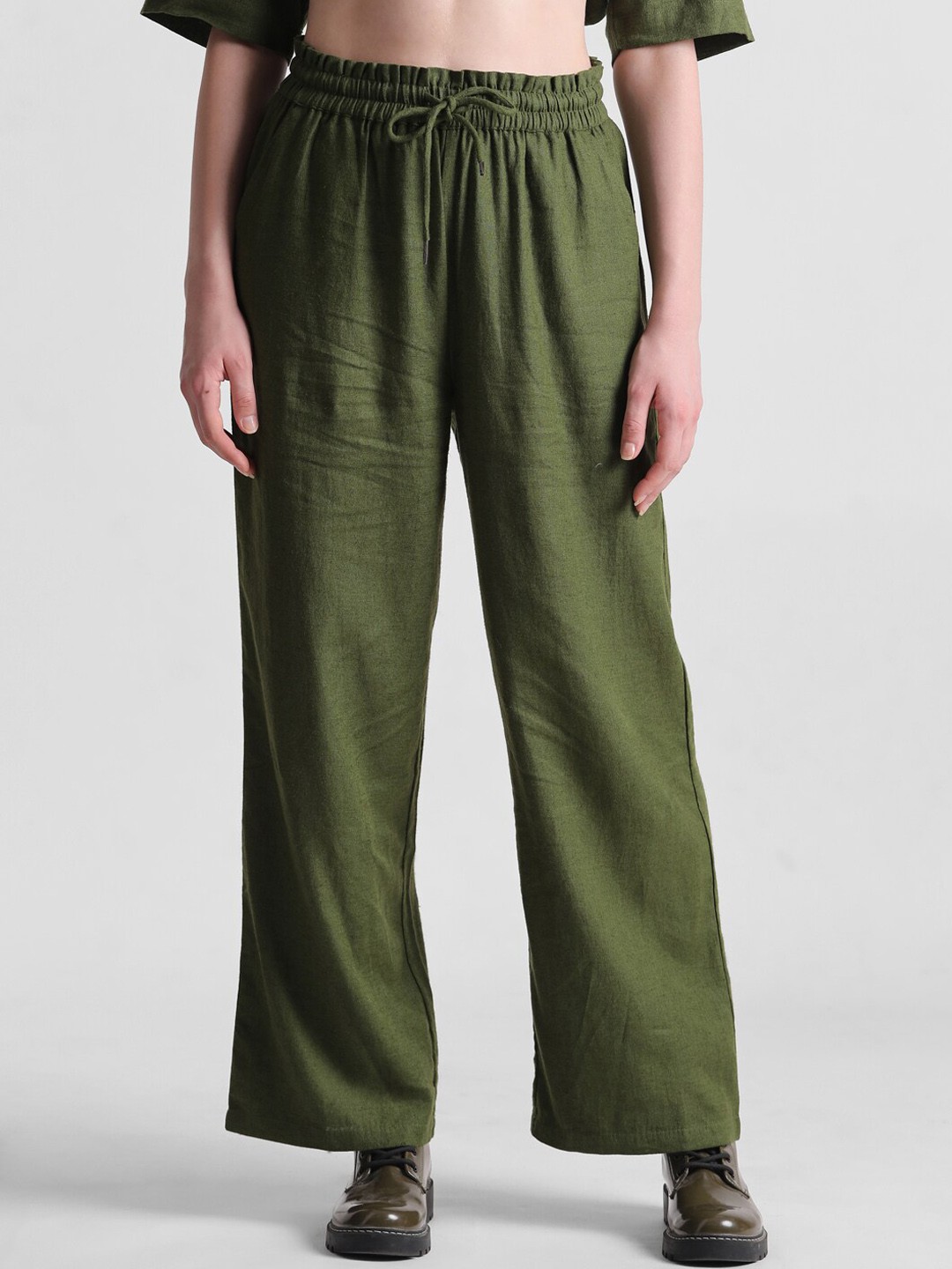 

ONLY Women Straight Fit High-Rise Pleated Trousers, Green