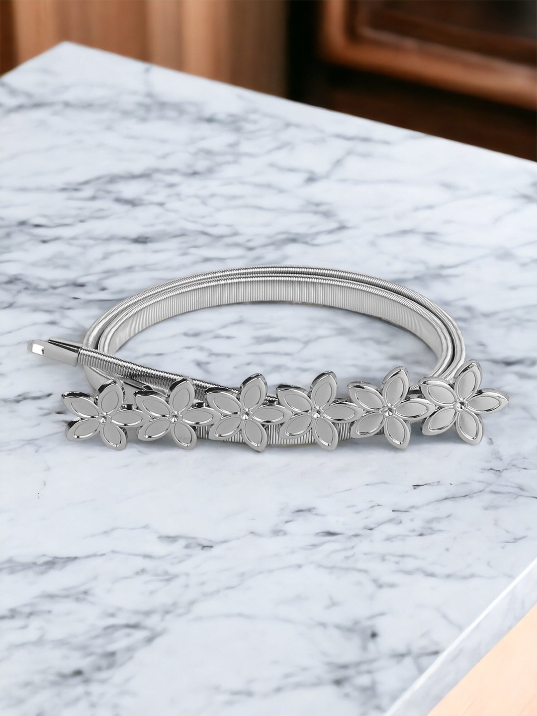

DressBerry Women Silver-Toned Metal Spring Belt