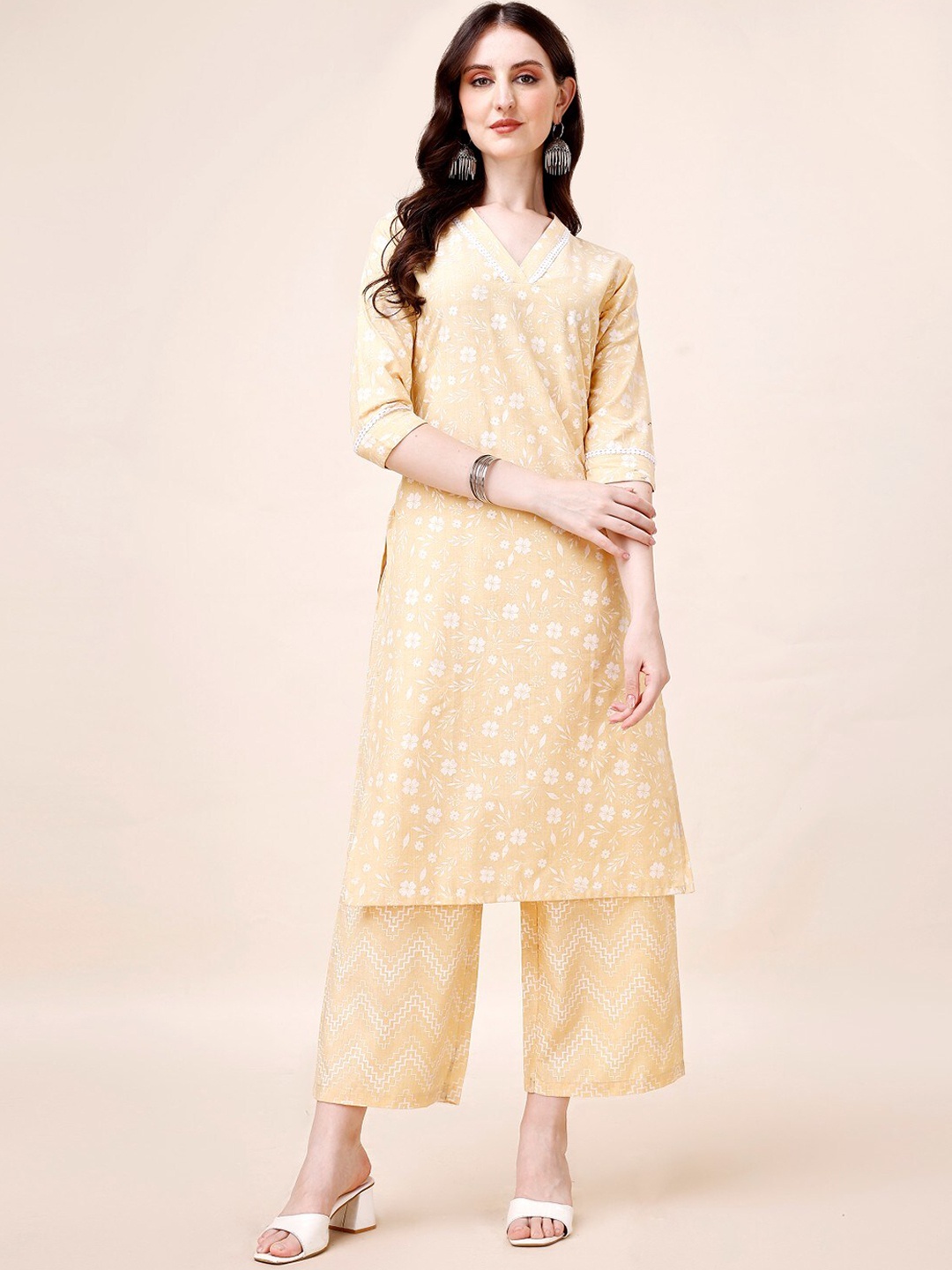 

Anouk Floral Printed Regular Pure Cotton Kurta With Palazzos, Cream