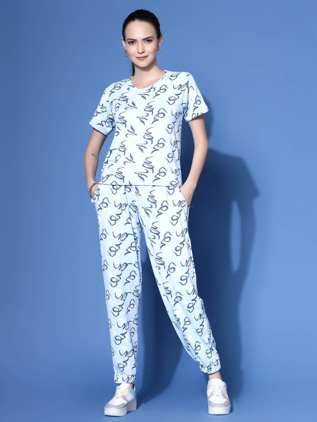 Oomph! Printed Round Neck T-shirt And Joggers Co-Ords, Blue