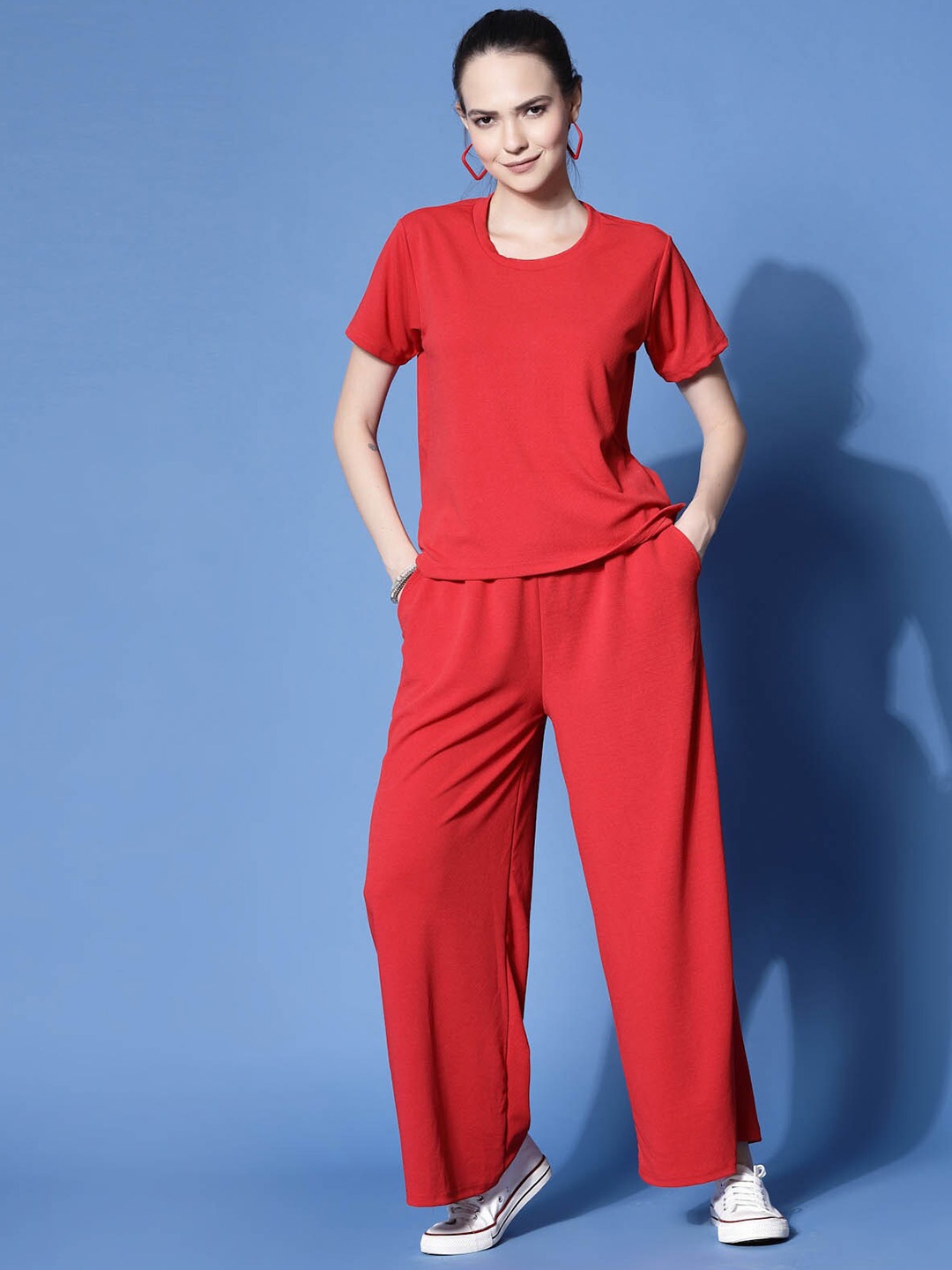 

Oomph! Solid Round Neck T-shirt And Trousers Co-Ords, Red