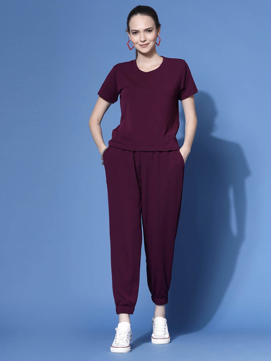 

Oomph! Women Solid Round Neck T-shirt And Joggers Co-Ords Set, Purple