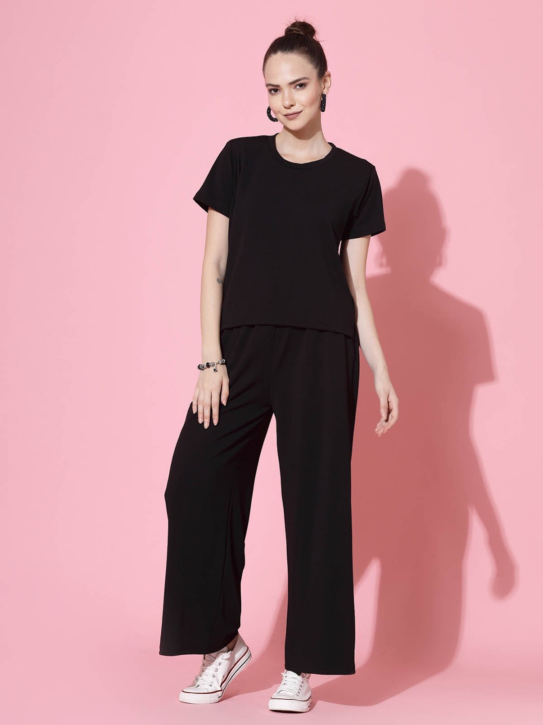

Oomph! Women Solid Round Neck T-shirt And Wide Leg Trousers Co-Ords Set, Black