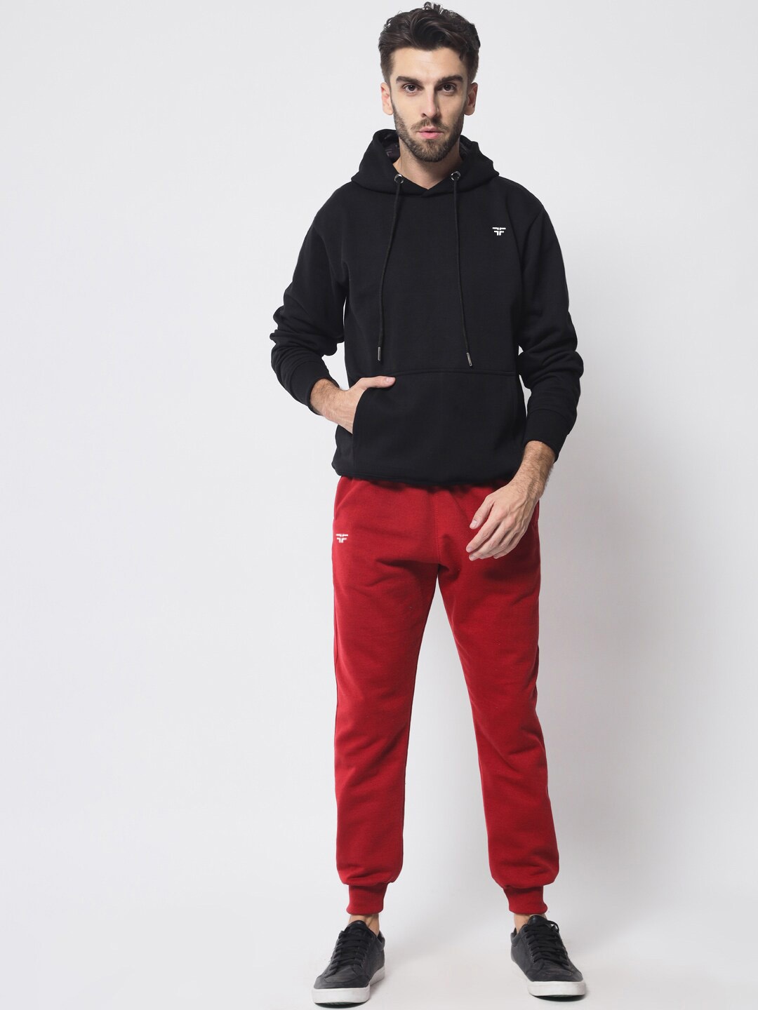

FFLIRTYGO Men Slim-Fit Fleece Joggers, Red
