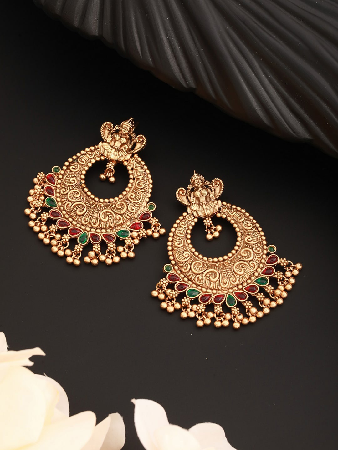 

Saraf RS Jewellery Gold-Plated Crescent Shaped Temple Chandbalis