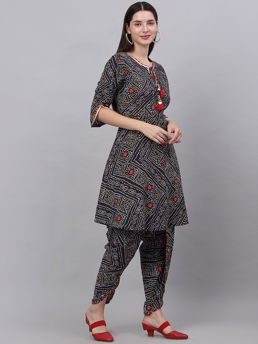 

KALINI Bandhani Printed Gotta Patti Pure Cotton Kurta with Dhoti Pants, Black