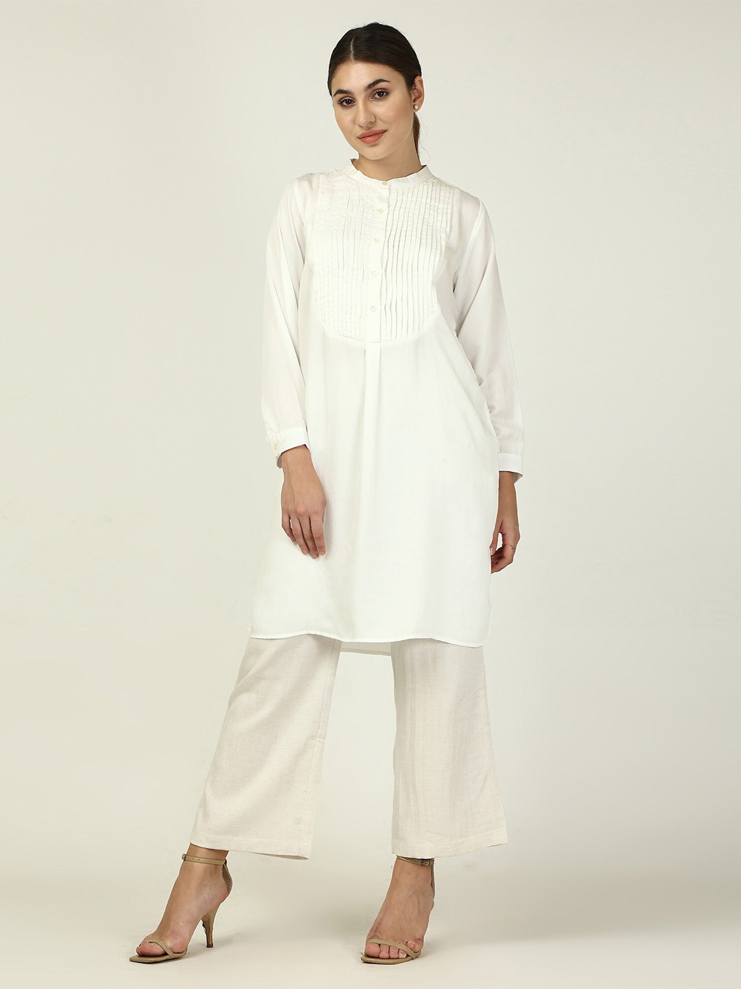 

Saltpetre Round Neck A-Line Kurta, Off white