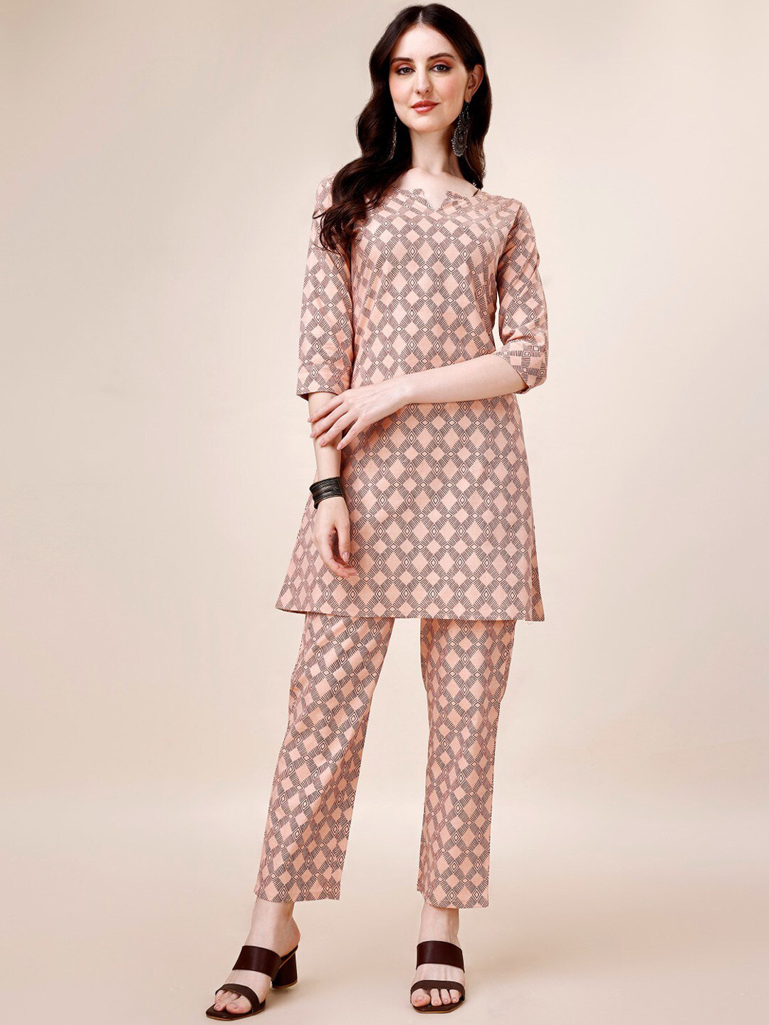 

Anouk Geometric Printed Pure Cotton Kurta With Palazzo, Peach