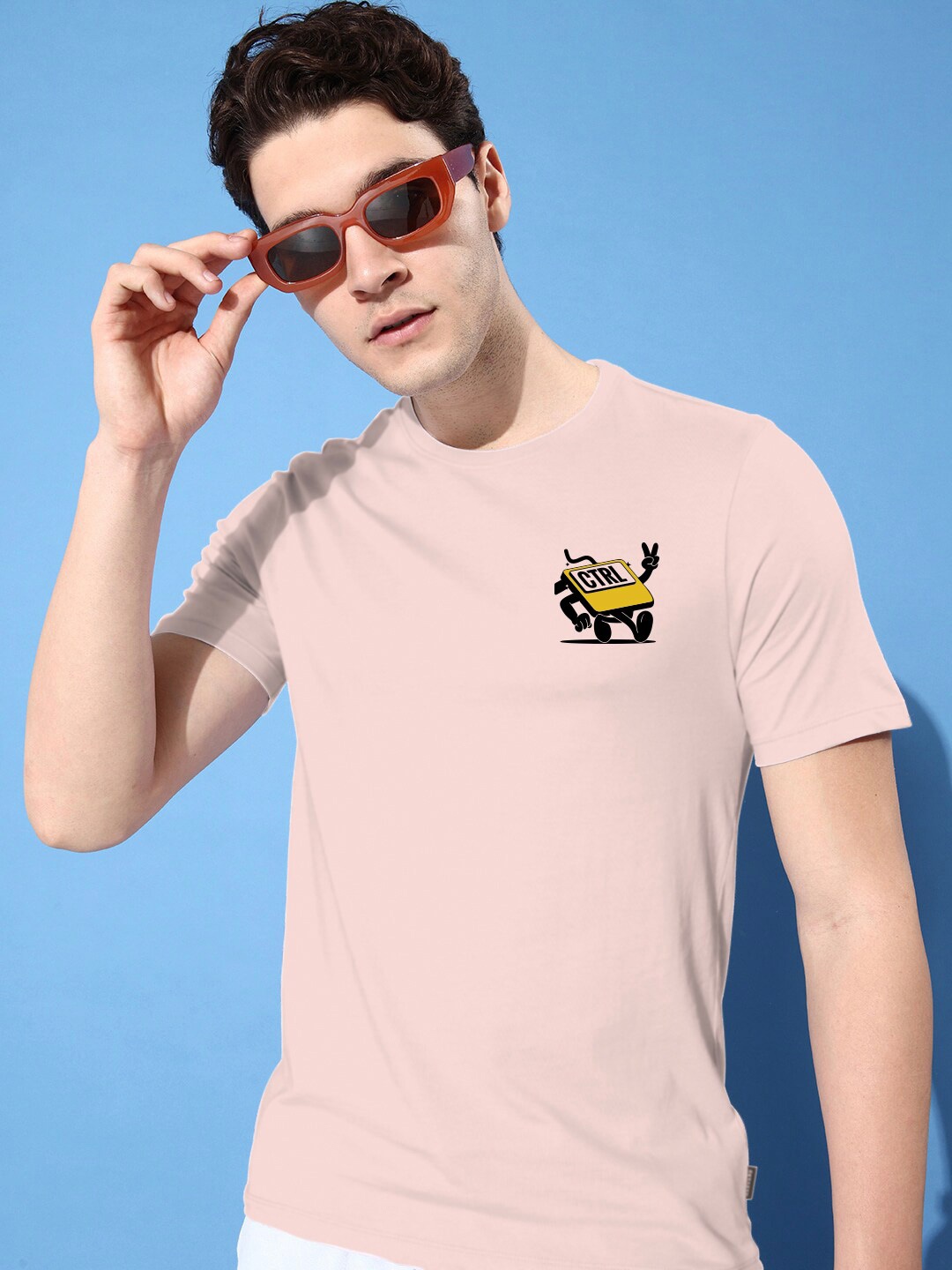 

Harvard Men Pink V-Neck Pockets T-shirt