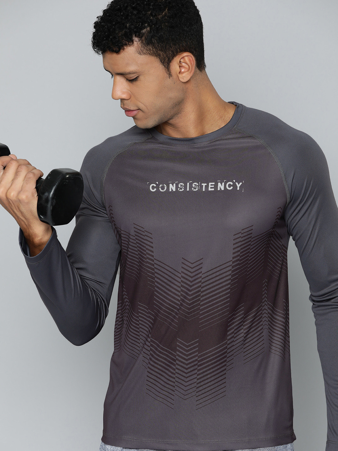 

HRX by Hrithik Roshan Men Typography Printed Rapid-Dry T-shirt, Grey