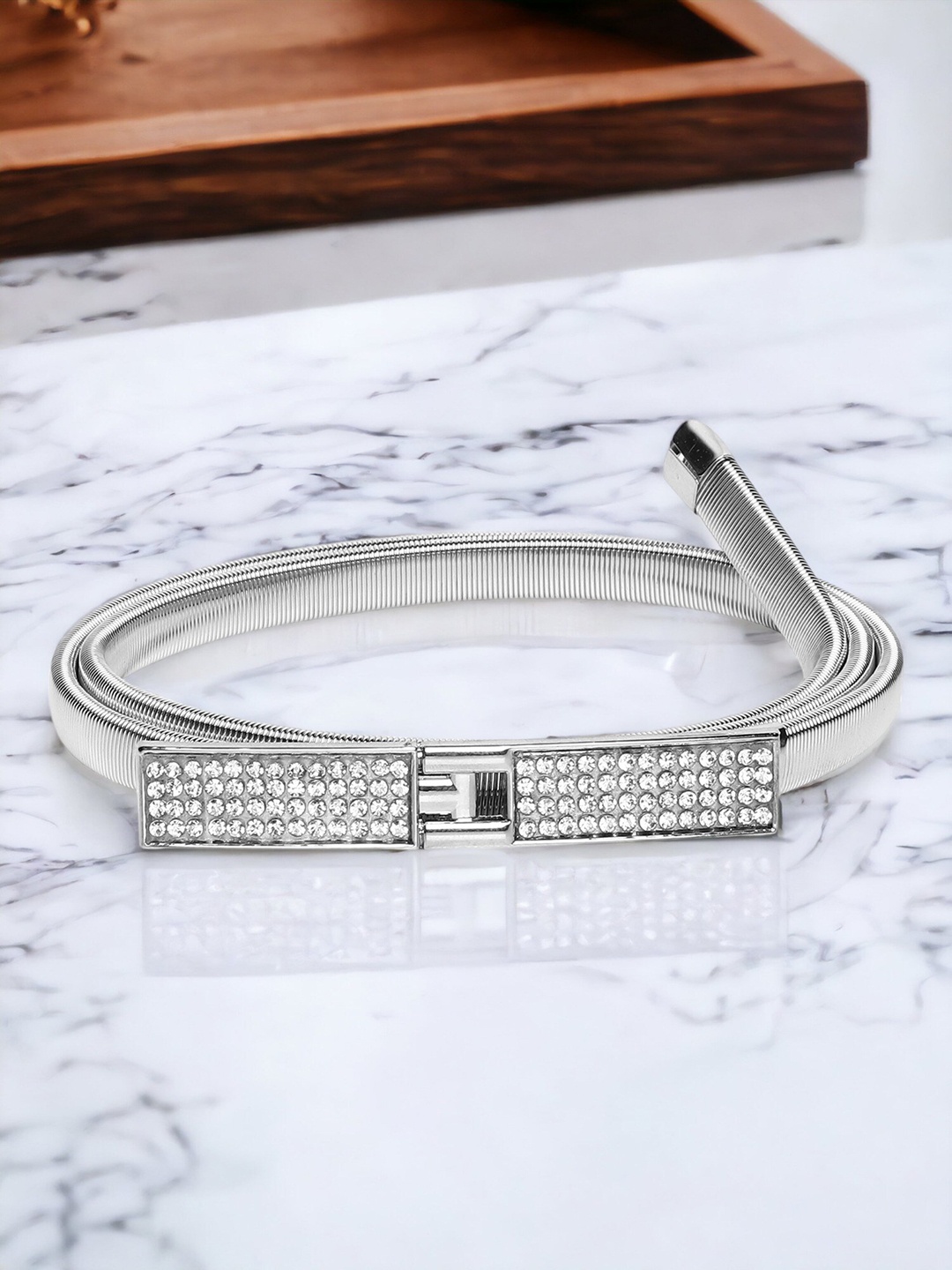 

DressBerry Women Embellished Slim Stretchable Belt, Silver