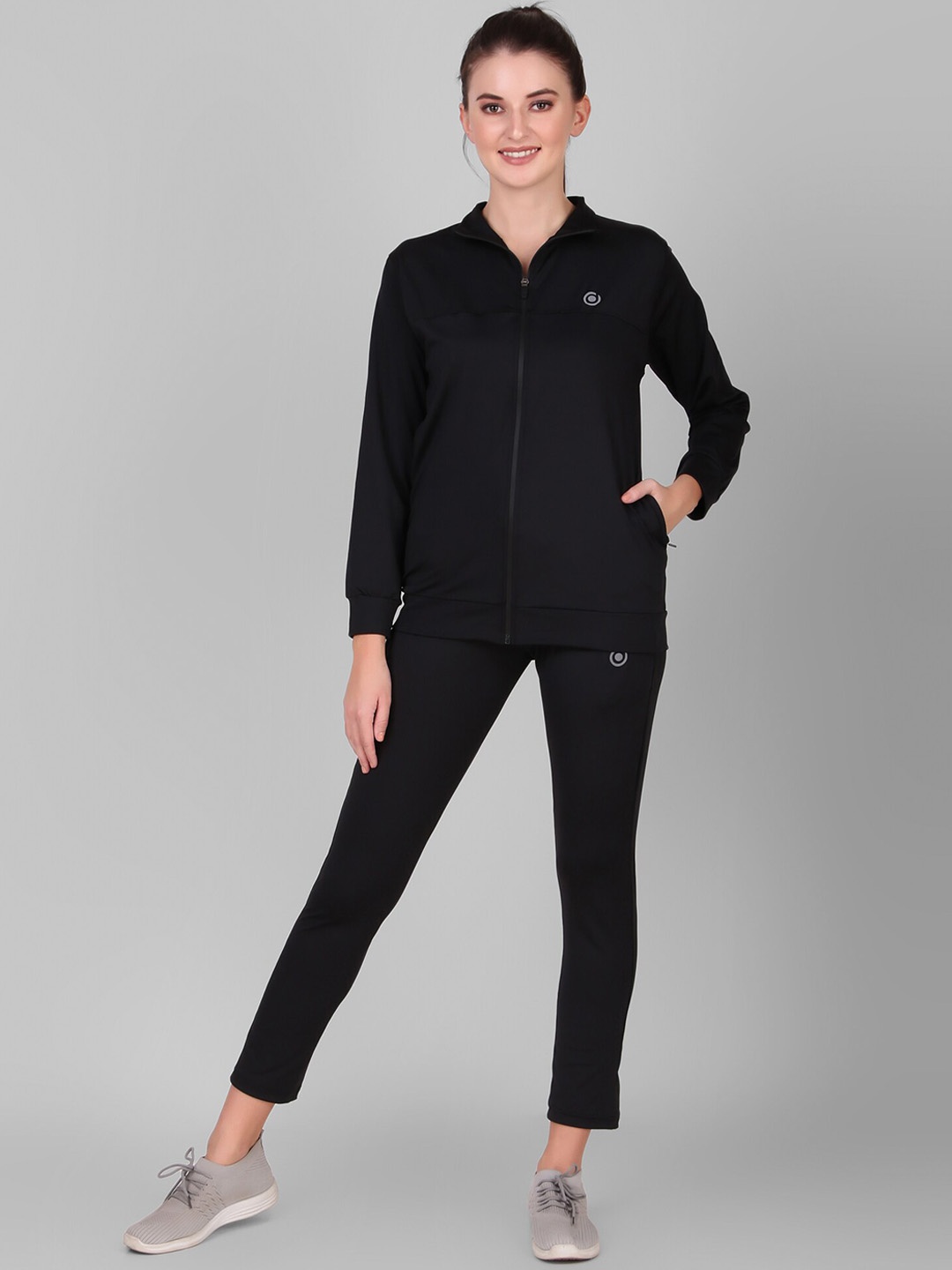 

DIAZ Mock Collar Long Sleeves Tracksuit, Black