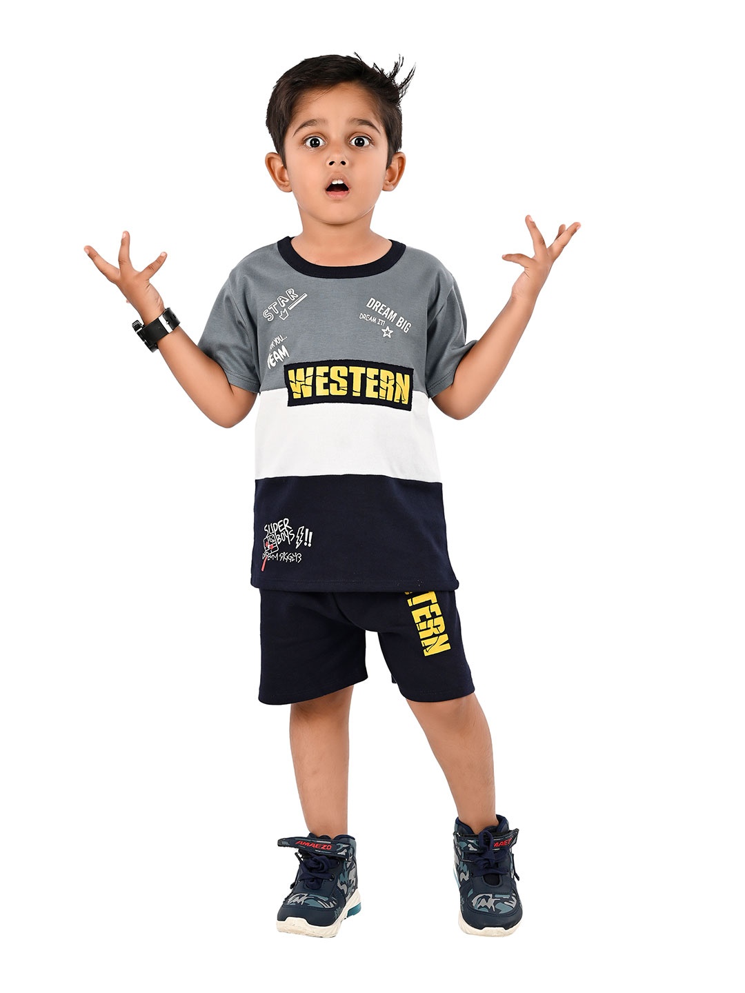 

BAESD Boys Printed T-shirt With Shorts, Grey