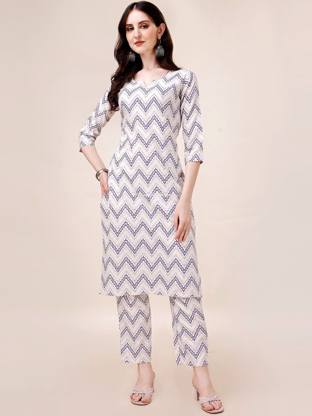 

Anouk Geometric Printed Regular Pure Cotton Kurta With Palazzos, White