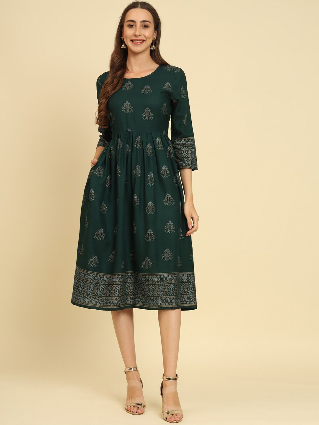 

Sutidora Ethnic Motifs Printed Fit & Flare Midi Ethnic Dress, Green