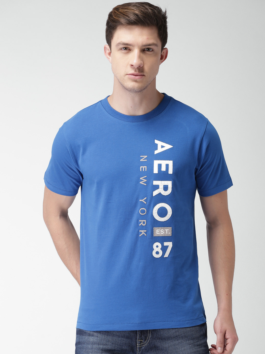 

Aeropostale Men Blue Self Design Round Neck Pure Cotton T-shirt