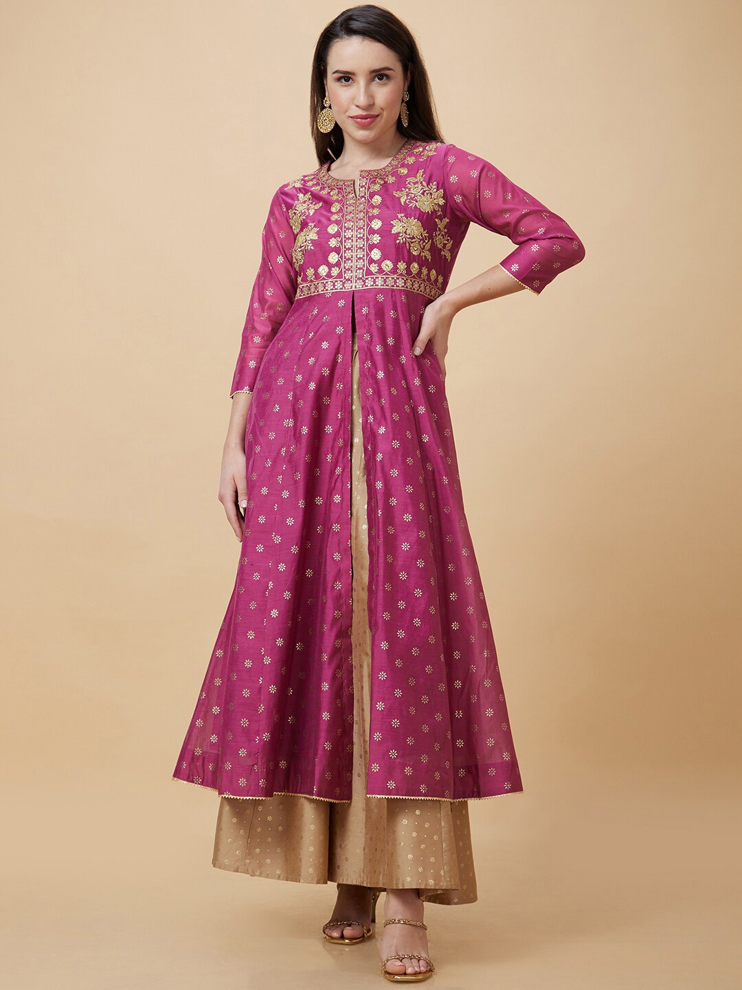 

Globus Floral Embroidered Round Neck Bell Sleeve A-Line Kurta, Pink