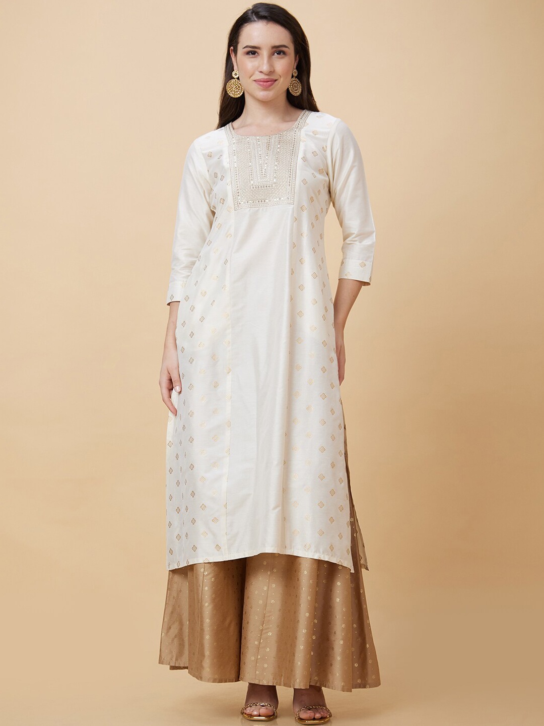 

Globus Women Ethnic Motif Embroidered Panelled A-Line Sequinned Kurta, Off white