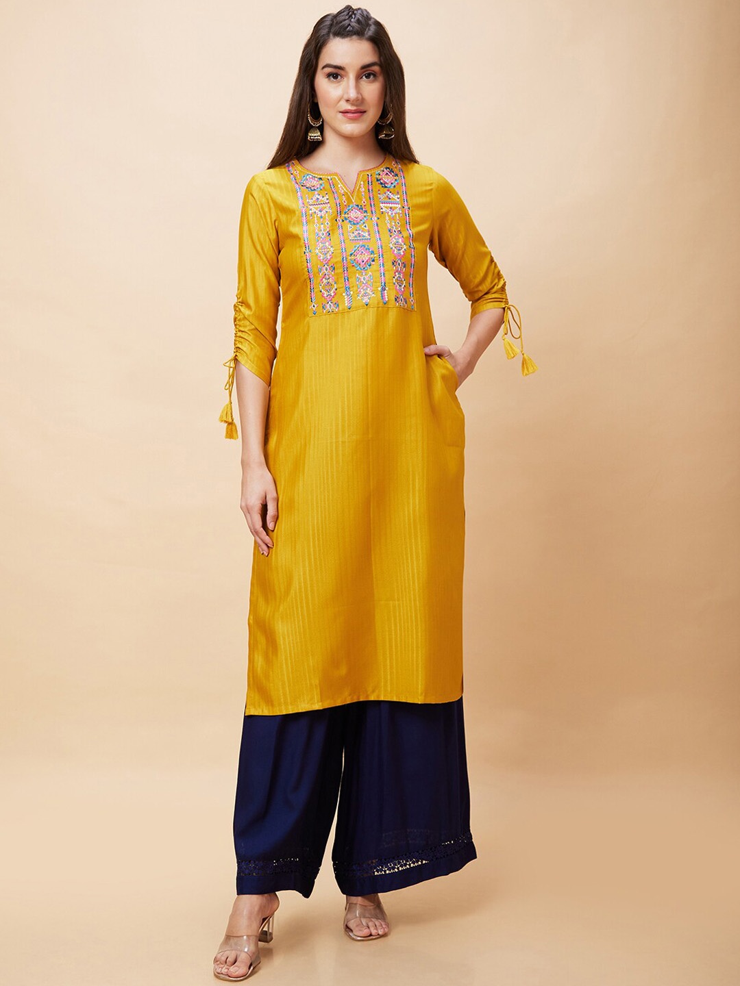 

Globus Geometric Embroidered Yoke Design Round Neck With Straight Kurta, Yellow