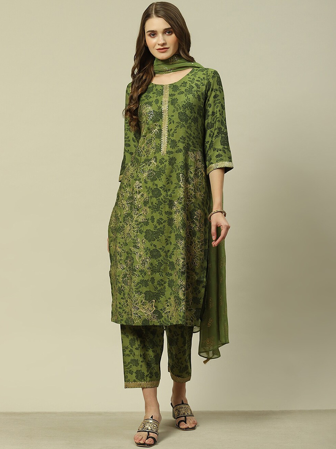 

Rangriti Floral Printed Regular Kurta with Palazzos & With Dupatta, Green