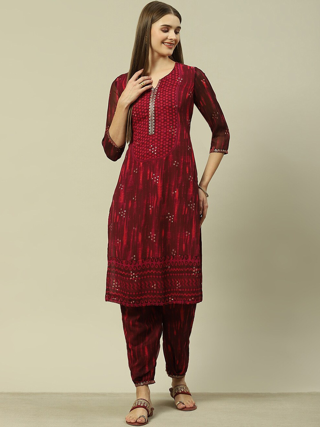 

Rangriti Abstract Printed Sequinned Detail Straight Kurta with Salwar, Maroon