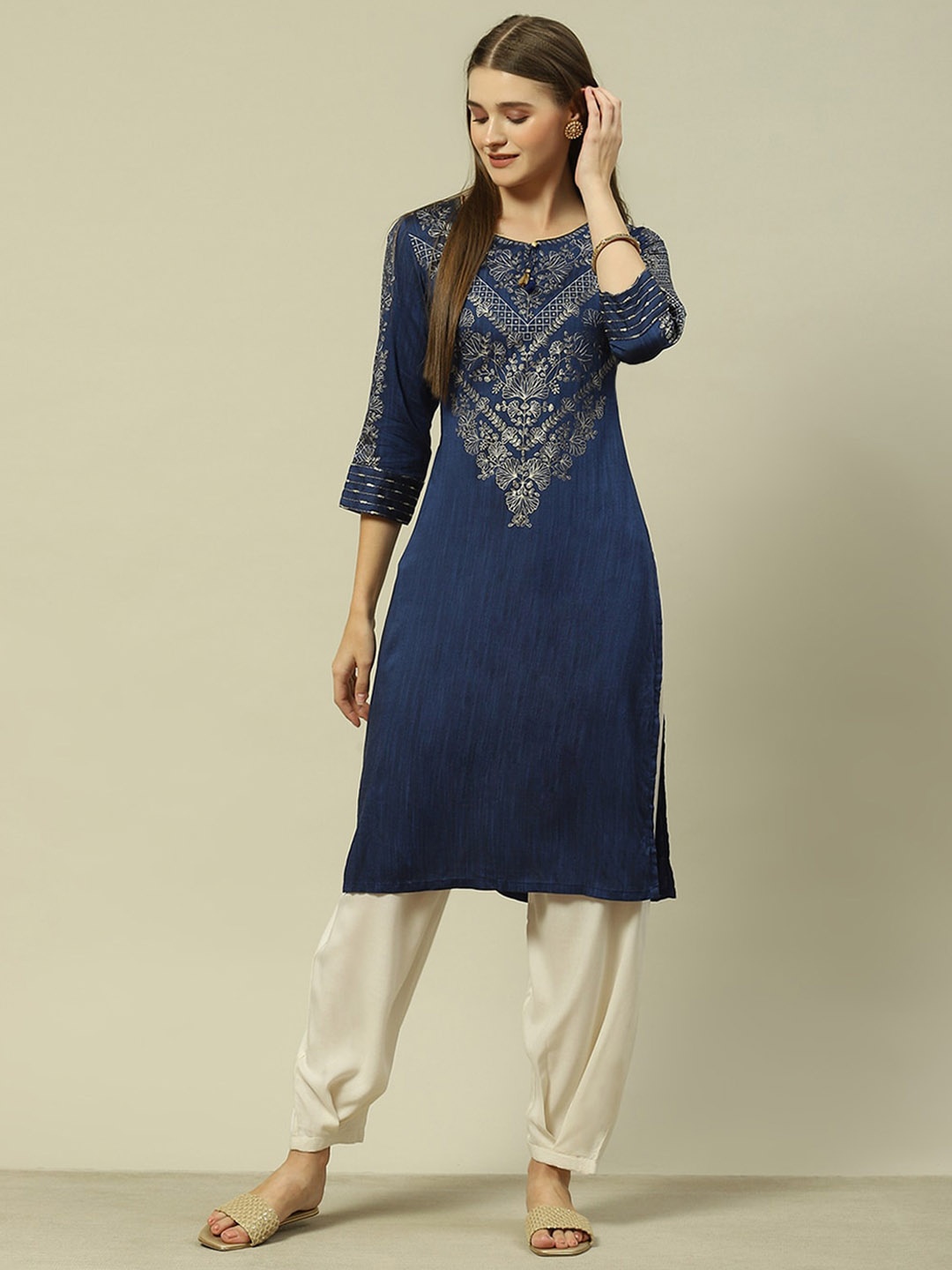 

Rangriti Embroidered Straight Kurta, Blue