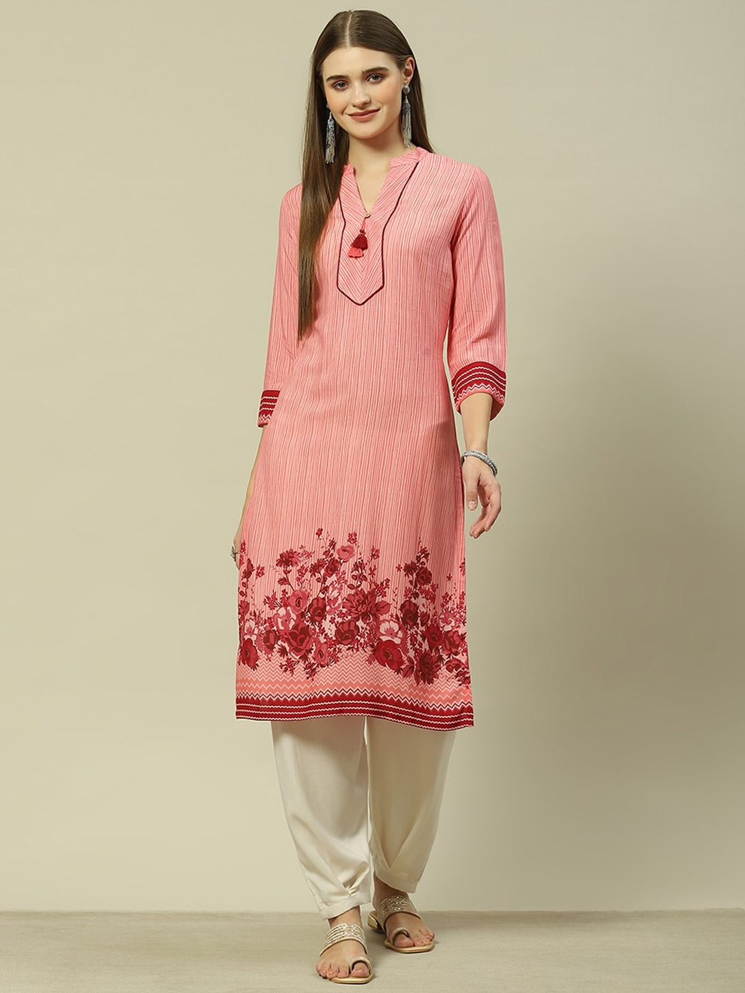 

Rangriti Floral Printed Mandarin Collar Straight Kurta, Peach
