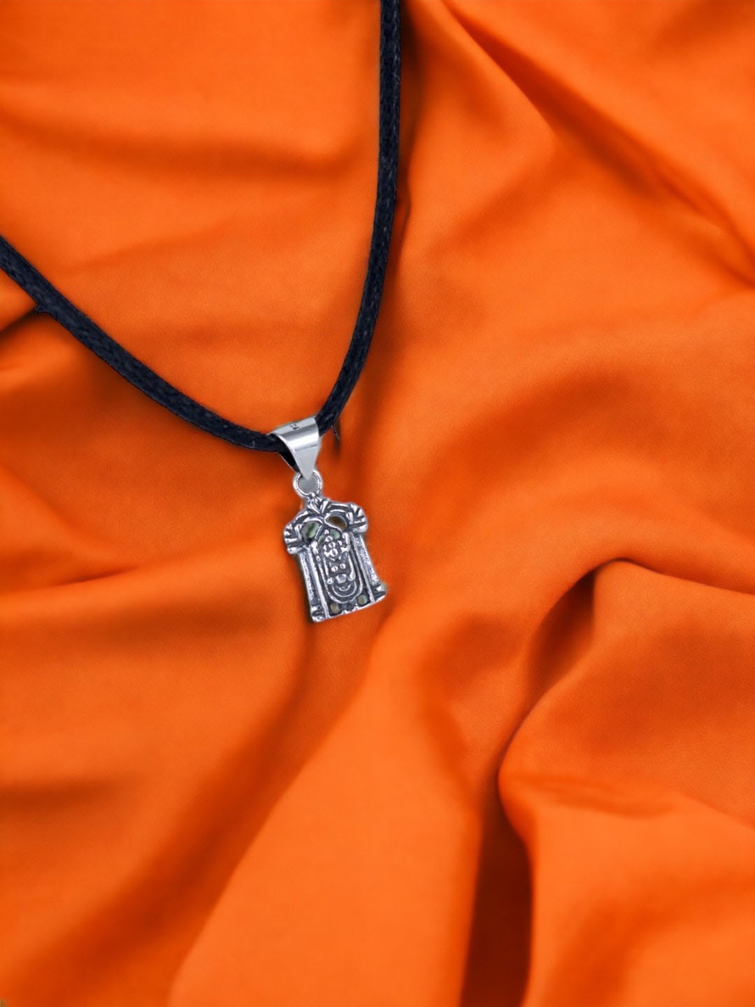 

Taraash Kids 925 Sterling Silver Tirupati Balaji Pendant
