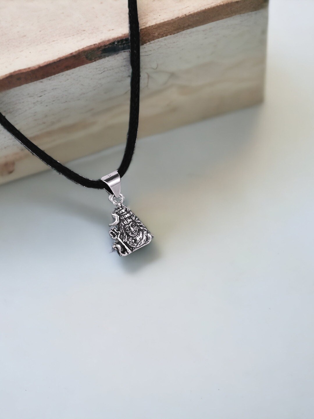 

Taraash Kids 925 Sterling Silver Shiva Pendant