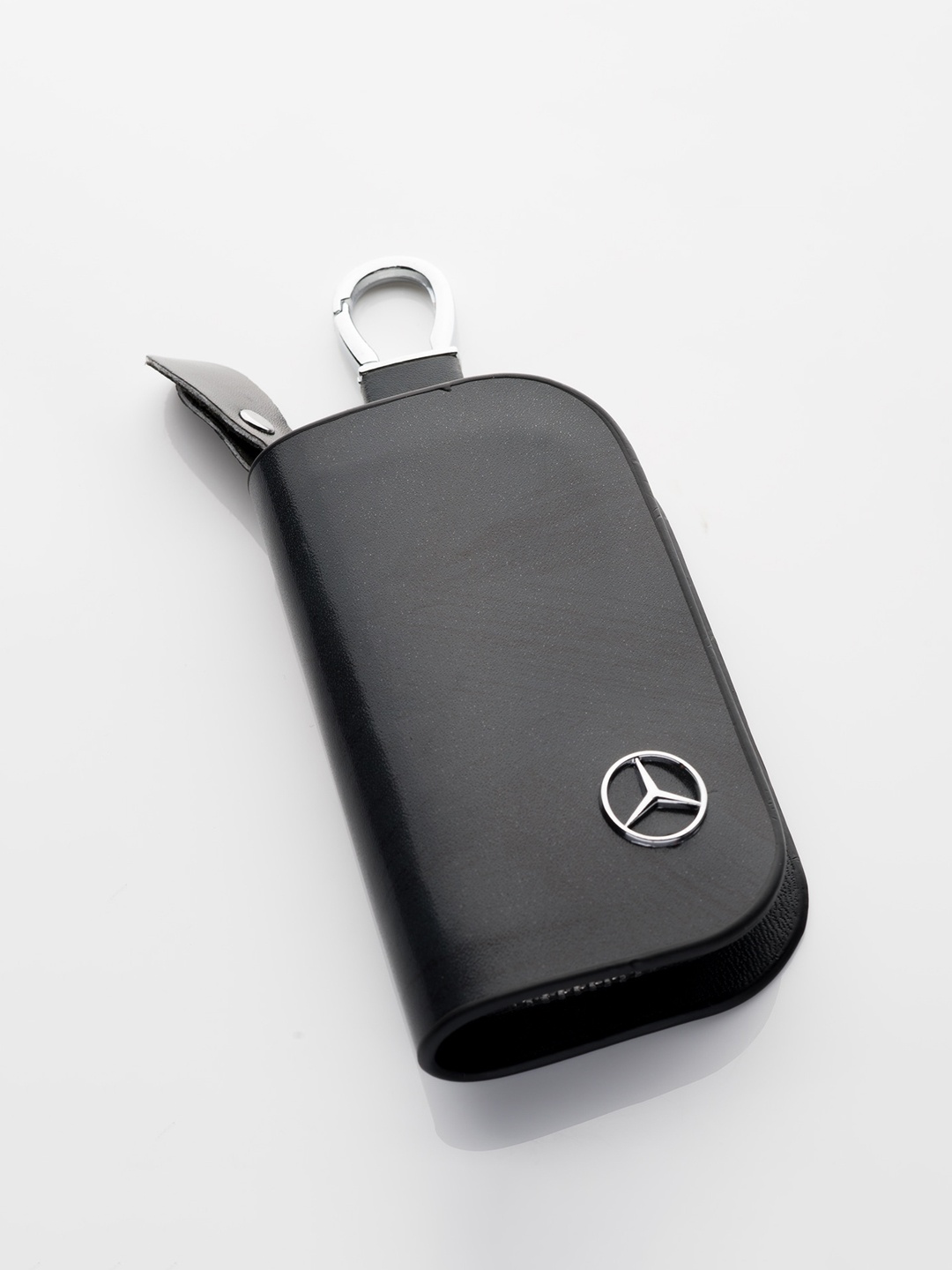 

CONTACTS Mercedes Benz Car Smart Key With Cover Chain, Black