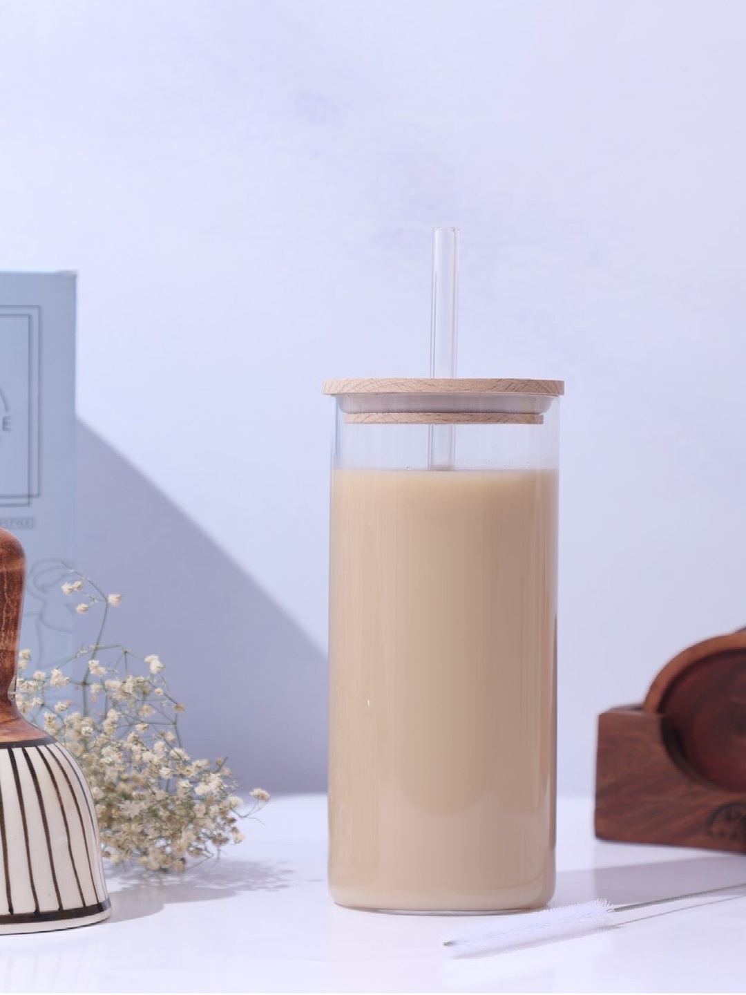 

1219 Avenue Transparent Water Glass With Straw & Lid - 650 ML