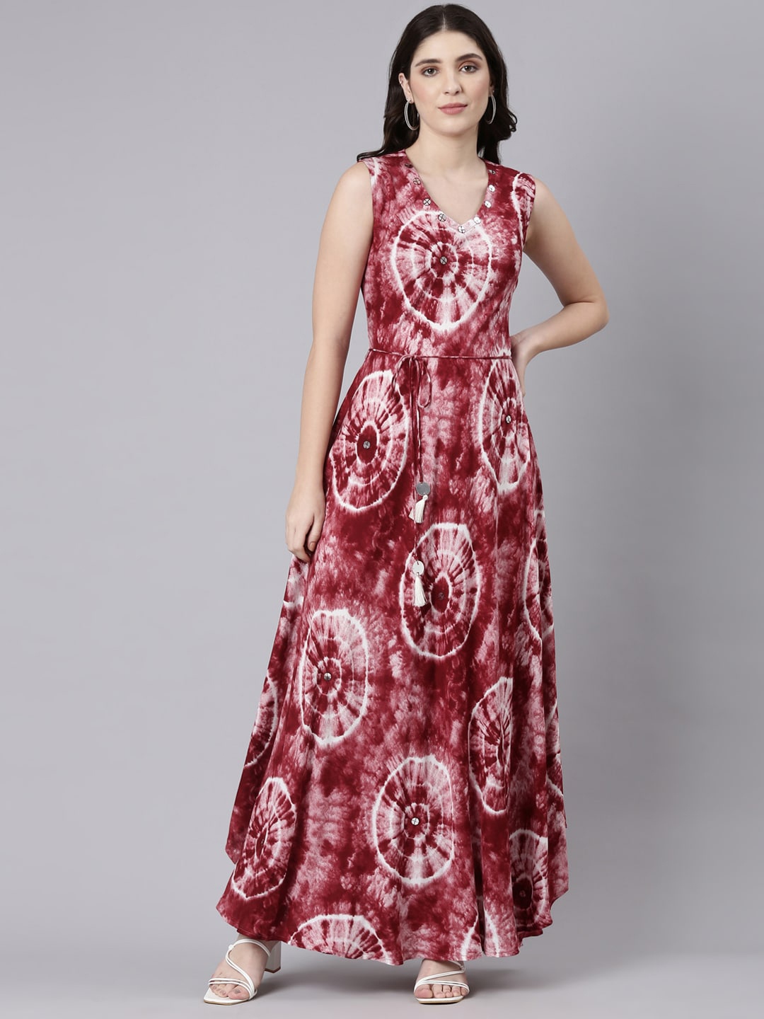 

Neerus Tie & Dyed V-Neck Crepe Maxi Dress, Maroon