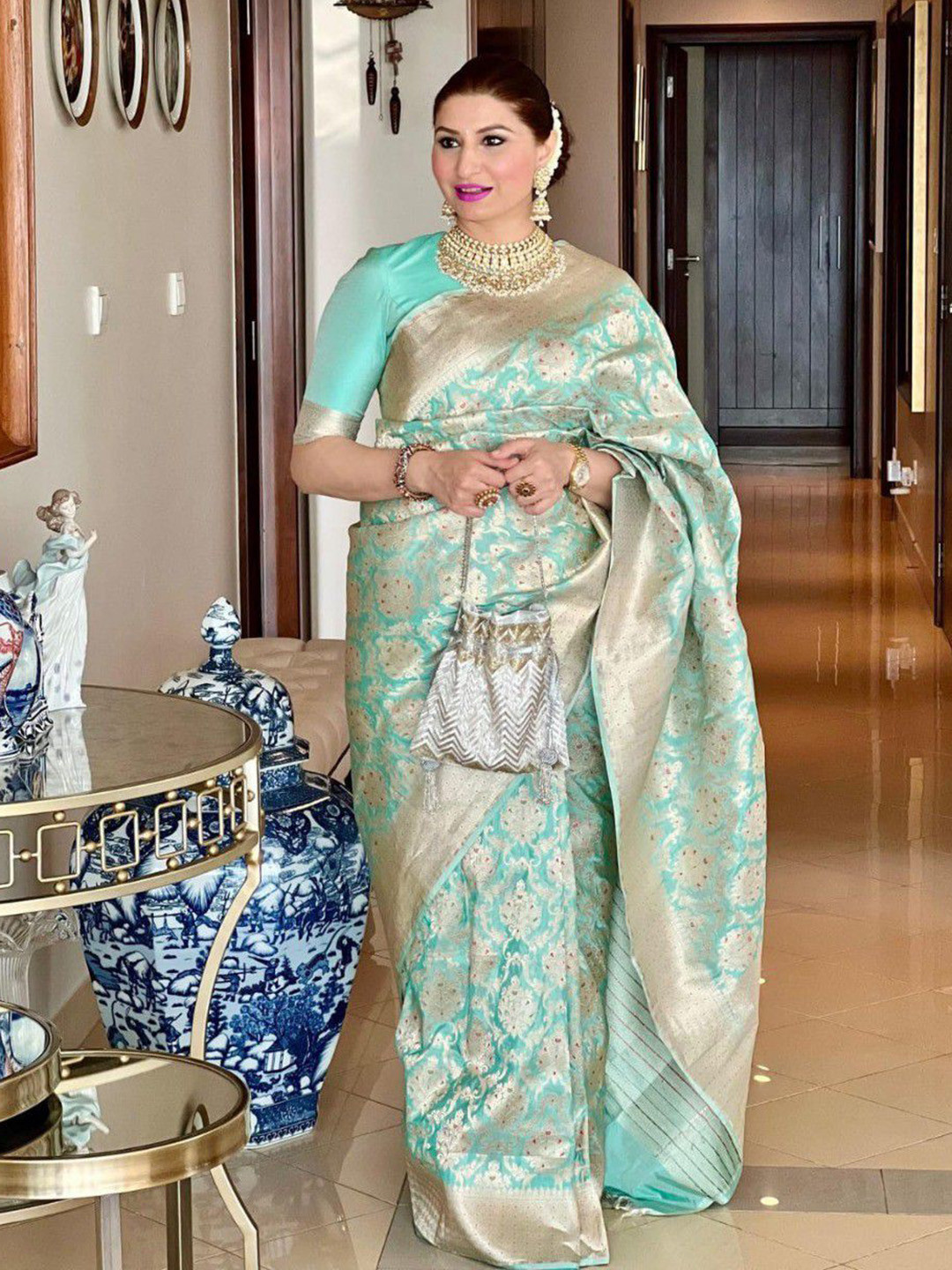 

MORLY Ethnic Motifs Woven Design Zari Kanjeevaram Saree, Sea green